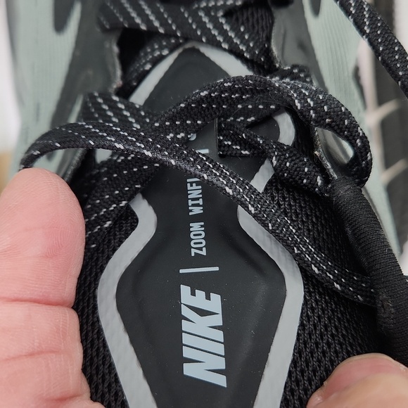 Nike Air Zoom Winflo 7 Running Shoes Gray Black White CJ0291 003 - Picture 8 of 10
